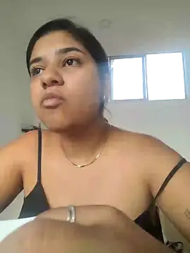 Snapshot of Sofythom1 chatting on January 17, 2025, 9:17 pm Sofythom1 online show from January 17, 2025, 9:17 pm