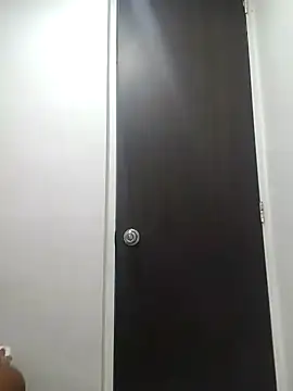 Snapshot of Sofythom1 chatting on January 18, 2025, 3:42 am Sofythom1 online show from January 18, 2025, 3:42 am