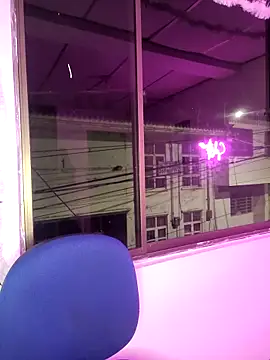 Snapshot of Sofythom1 chatting on February 13, 2025, 12:35 am Sofythom1 online show from February 13, 2025, 12:35 am