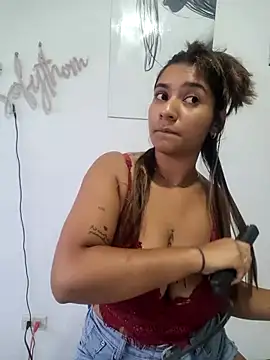 Snapshot of Sofythom1 chatting on September 20, 2025, 10:55 pm Sofythom1 online show from September 20, 2025, 10:55 pm