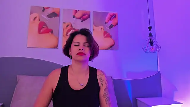 Snapshot of MarianaSanz chatting on February 6, 2026, 1:36 pm MarianaSanz online show from February 6, 2026, 1:36 pm