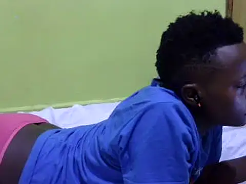 Snapshot of QUEEN-LIZ chatting on March 19, 2025, 8:23 am QUEEN-LIZ online show from March 19, 2025, 8:23 am