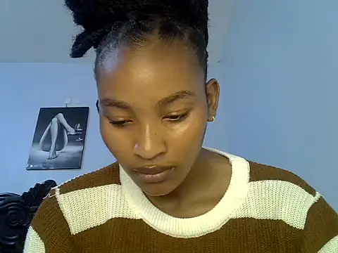 cute-alexis online show from April 6, 2026, 12:06 pm