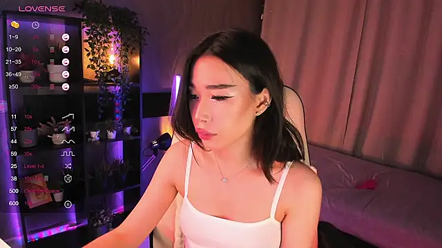 Snapshot of sensualily chatting on November 22, 2025, 3:44 pm sensualily online show from November 22, 2025, 3:44 pm