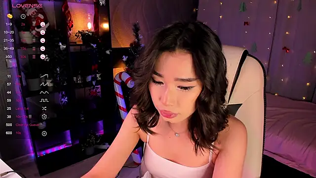 Snapshot of sensualily chatting on January 17, 2026, 3:39 pm sensualily online show from January 17, 2026, 3:39 pm