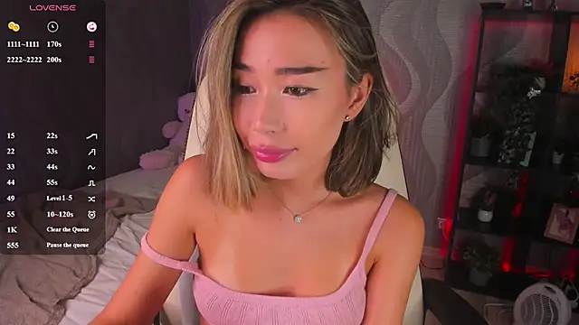 sensualily online show from May 22, 2026, 3:28 pm