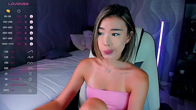 sensualily online show from July 8, 2026, 3:38 pm