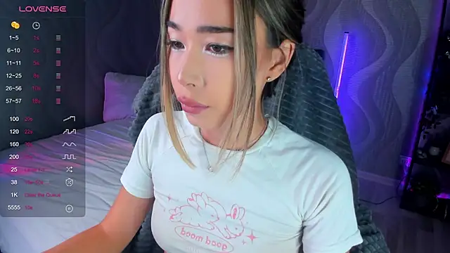 sensualily online show from July 22, 2026, 3:26 pm
