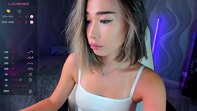 sensualily online show from July 23, 2026, 3:32 pm