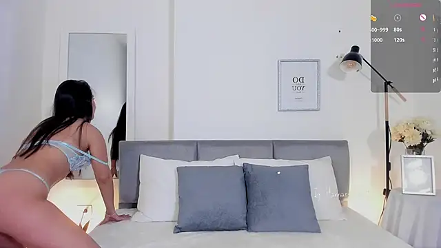 Snapshot of Hannaos chatting on November 7, 2025, 11:10 am Hannaos online show from November 7, 2025, 11:10 am