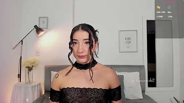 Snapshot of Hannaos chatting on November 27, 2025, 11:01 am Hannaos online show from November 27, 2025, 11:01 am