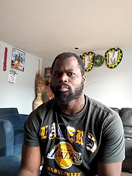 Snapshot of goodboybaddaddy chatting on February 16, 2025, 7:16 pm goodboybaddaddy online show from February 16, 2025, 7:16 pm