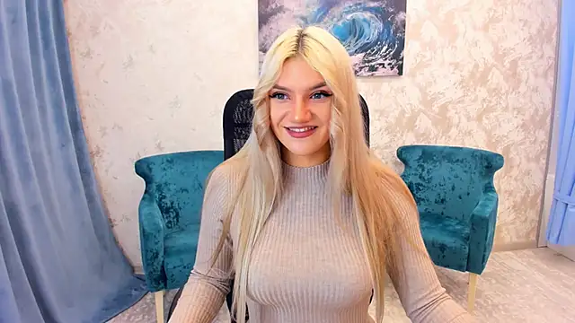 Snapshot of SelenaeMoore chatting on January 10, 2025, 11:33 am SelenaeMoore online show from January 10, 2025, 11:33 am