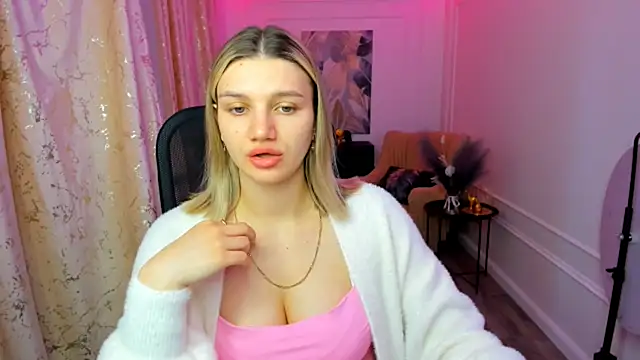 SelenaeMoore online show from June 30, 2026, 3:51 am