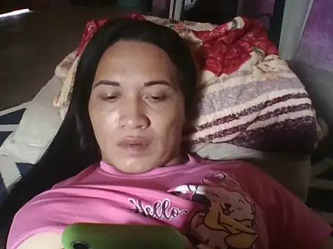 Snapshot of iaradias chatting on October 20, 2025, 12:38 pm iaradias online show from October 20, 2025, 12:38 pm