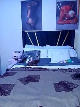 Cherriikenzie online show from October 13, 2025, 8:09 pm