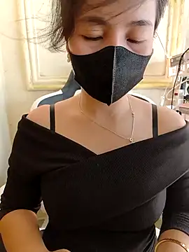 lyna bl online show from March 7, 2025, 4:35 am