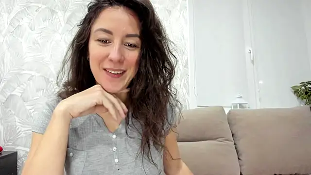 Karina sunny online show from December 14, 2025, 11:59 am