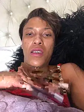 Snapshot of Kylie_Hairy_Bbc chatting on October 14, 2025, 1:17 am Kylie Hairy Bbc online show from October 14, 2025, 1:17 am