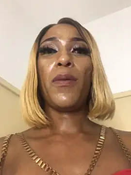 Snapshot of Kylie_Hairy_Bbc chatting on February 14, 2026, 4:59 pm Kylie Hairy Bbc online show from February 14, 2026, 4:59 pm