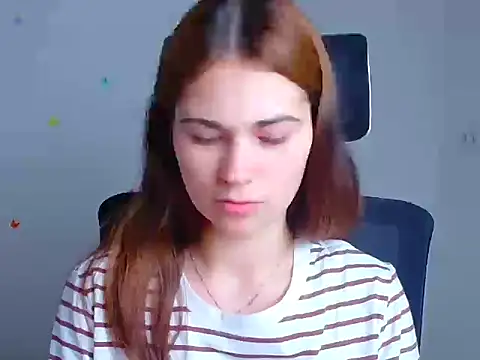 Snapshot of Loon_Amore chatting on October 27, 2025, 7:01 am Loon Amore online show from October 27, 2025, 7:01 am