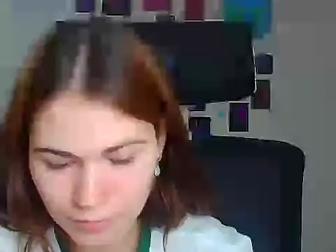 Snapshot of Loon_Amore chatting on December 1, 2025, 7:13 am Loon Amore online show from December 1, 2025, 7:13 am