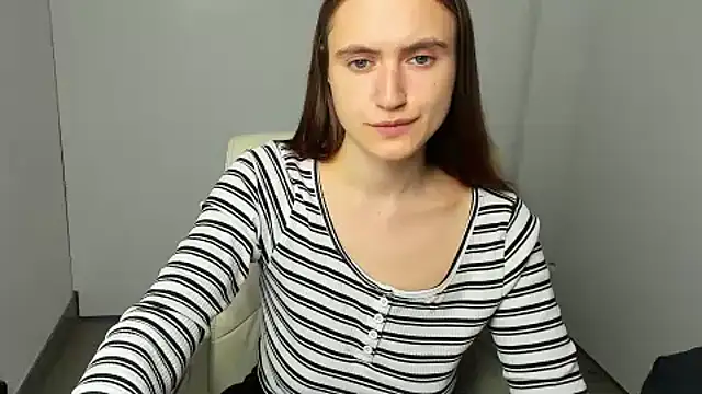 Gabriellagirl online show from November 19, 2025, 12:38 pm