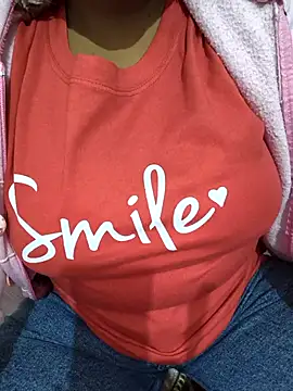 Snapshot of Priya-89 chatting on December 3, 2025, 1:20 pm Priya-89 online show from December 3, 2025, 1:20 pm