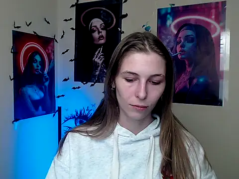 StrangerGi online show from October 31, 2025, 1:01 pm