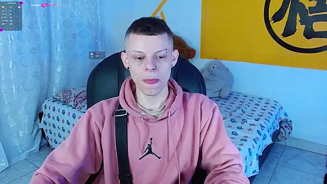 Snapshot of Matthew_Boy_ chatting on December 28, 2024, 8:05 am Matthew Boy  online show from December 28, 2024, 8:05 am