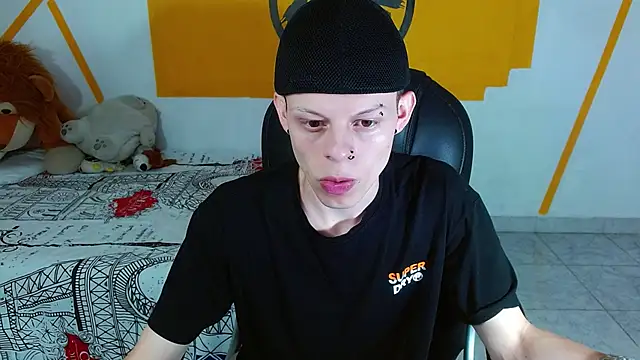 Snapshot of Matthew_Boy_ chatting on January 21, 2025, 4:37 pm Matthew Boy  online show from January 21, 2025, 4:37 pm