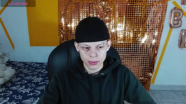 Snapshot of Matthew_Boy_ chatting on January 25, 2025, 5:29 am Matthew Boy  online show from January 25, 2025, 5:29 am