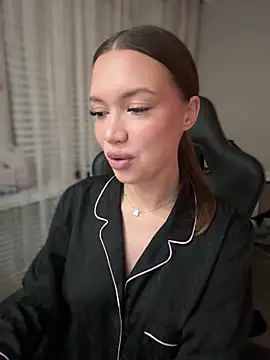 bunnyrich online show from October 24, 2025, 10:17 pm