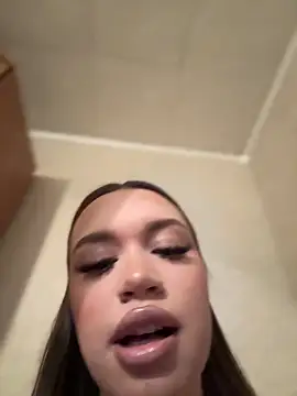 Snapshot of bunnyrich chatting on December 19, 2025, 4:25 pm bunnyrich online show from December 19, 2025, 4:25 pm