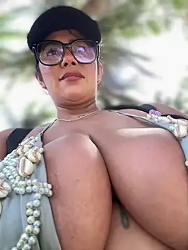 Saorii kiido online show from February 10, 2025, 6:35 pm