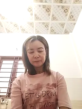 Sexy-ladyboobs20 online show from October 12, 2025, 1:04 am