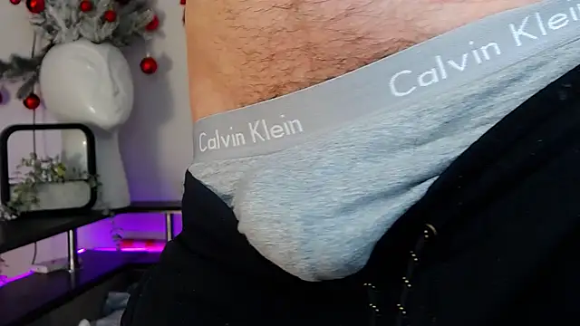 Snapshot of CarterCole chatting on December 27, 2024, 5:16 pm CarterCole online show from December 27, 2024, 5:16 pm