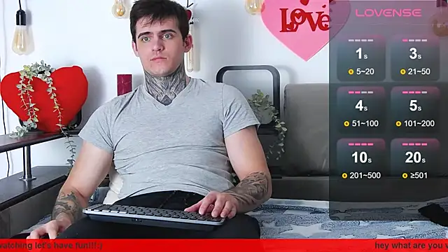 Snapshot of CarterCole chatting on February 7, 2025, 10:50 am CarterCole online show from February 7, 2025, 10:50 am