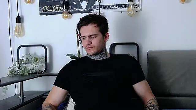 Snapshot of CarterCole chatting on March 1, 2025, 5:16 pm CarterCole online show from March 1, 2025, 5:16 pm