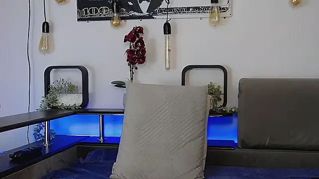 Snapshot of CarterCole chatting on March 13, 2025, 1:40 pm CarterCole online show from March 13, 2025, 1:40 pm