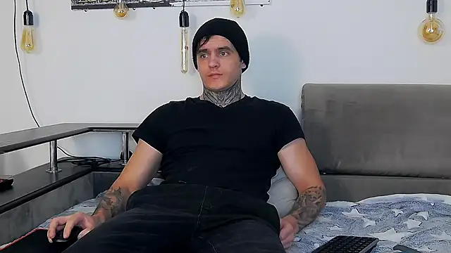 Snapshot of CarterCole chatting on December 19, 2025, 12:45 pm CarterCole online show from December 19, 2025, 12:45 pm