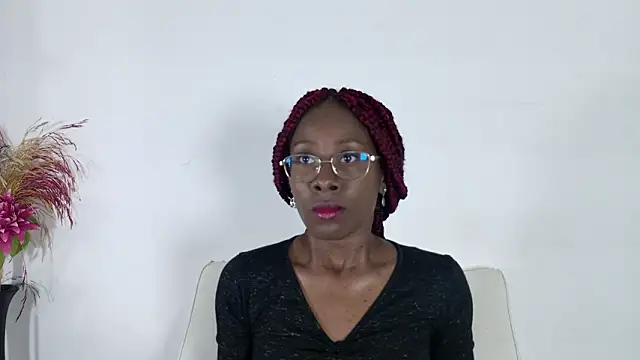 Snapshot of _exoticcouple69_ chatting on February 19, 2026, 12:23 pm exoticcouple69 online show from February 19, 2026, 12:23 pm