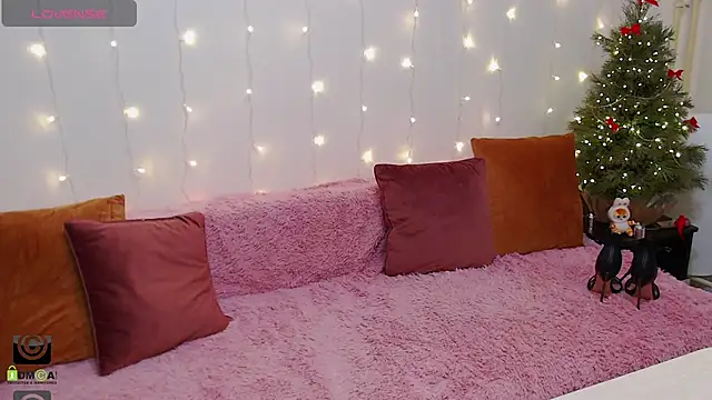 Snapshot of Ariana_Addams2 chatting on January 5, 2025, 8:42 pm Ariana Addams2 online show from January 5, 2025, 8:42 pm