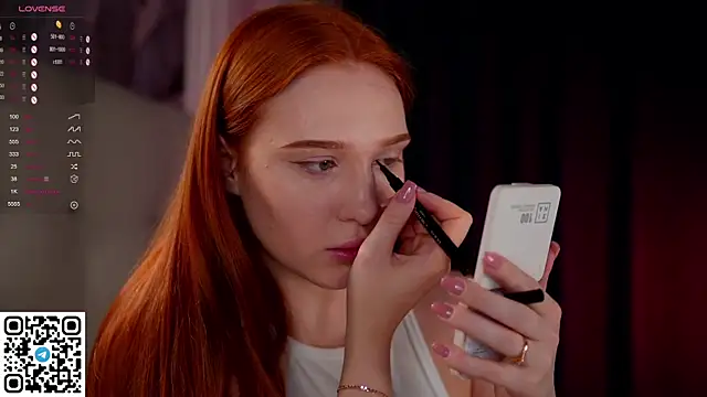 Snapshot of KleinGlif chatting on January 19, 2025, 5:05 am KleinGlif online show from January 19, 2025, 5:05 am