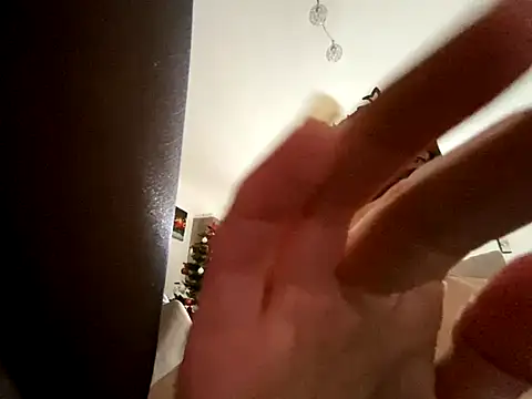 Marilou1983 online show from December 5, 2024, 12:55 pm