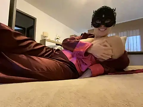 Marilou1983 online show from February 6, 2025, 8:07 am