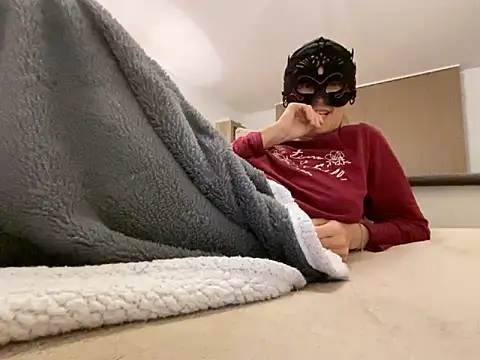 Marilou1983 online show from March 7, 2025, 10:32 pm