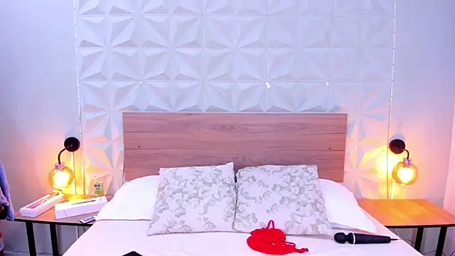 Snapshot of Stacey_white_ chatting on September 26, 2025, 8:13 pm Stacey white online show from September 26, 2025, 8:13 pm