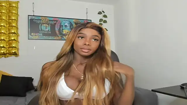 Snapshot of Georginaxx chatting on December 6, 2024, 4:06 pm Georginaxx online show from December 6, 2024, 4:06 pm