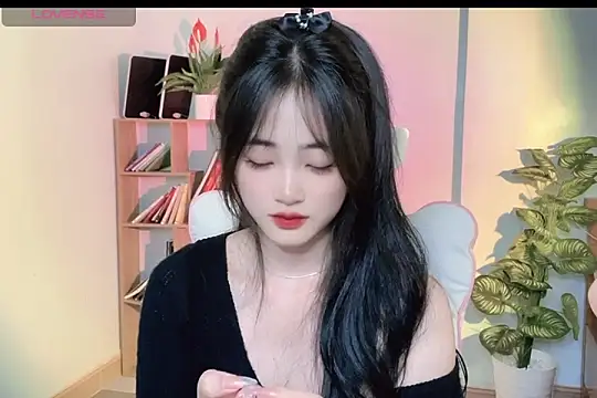  Aimy  online show from March 6, 2025, 6:41 am